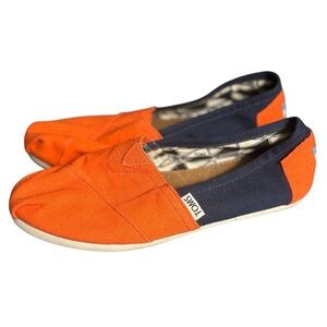 Orange and Blue Tom’s, size W7 (Syracuse)‎ colors